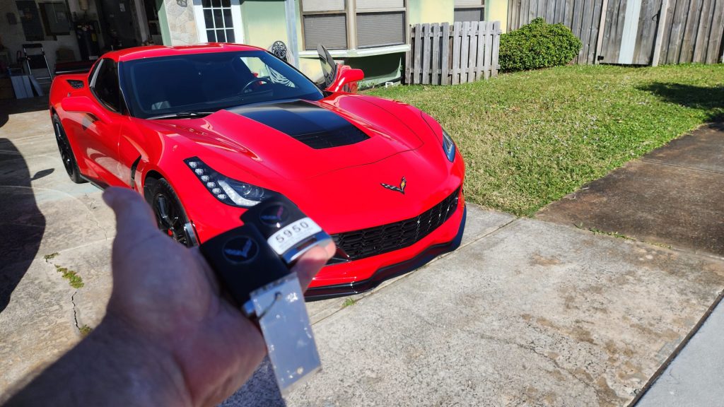 Key-En-Lock locksmith working on commercial door lock